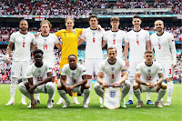 SELECCIÓN DE INGLATERRA. Temporada 2020-21. Kyle Walker, Kalvin Phillips, Jordan Pickford, Harry Maguire, John Stones, Declan Rice, Luke Shaw. Bukayo Saka, Raheem Sterling, Harry Kane, Kieran Trippier. SELECCIÓN DE INGLATERRA 2 SELECCIÓN DE ALEMANIA 0. 29/06/2021. Eurocopa 2020, 16ª edición, octavos de final. Londres, Inglaterra, Reino Unido, estadio de Wembley. GOLES: 1-0: 76’, Sterling. 2-0: 86’, Harry Kane.