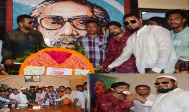 স্বেচ্ছাসেবক লীগের ২৯তম প্রতিষ্ঠা বার্ষিকী উপলক্ষে ছগীর আহমেদ ও হাজী সোহাগ রনির নেতৃত্বে জেলা স্বেচ্ছাসেবক লীগের নেতা কোরবান আলীর বঙ্গবন্ধুর প্রতিকৃতিতে শ্রদ্ধানিবেদন 