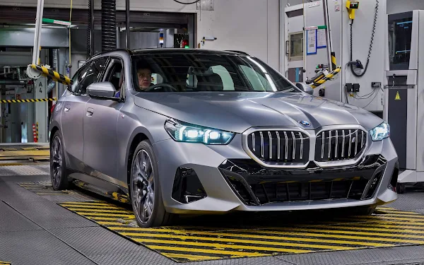 Novo BMW Série 5 Touring 2025