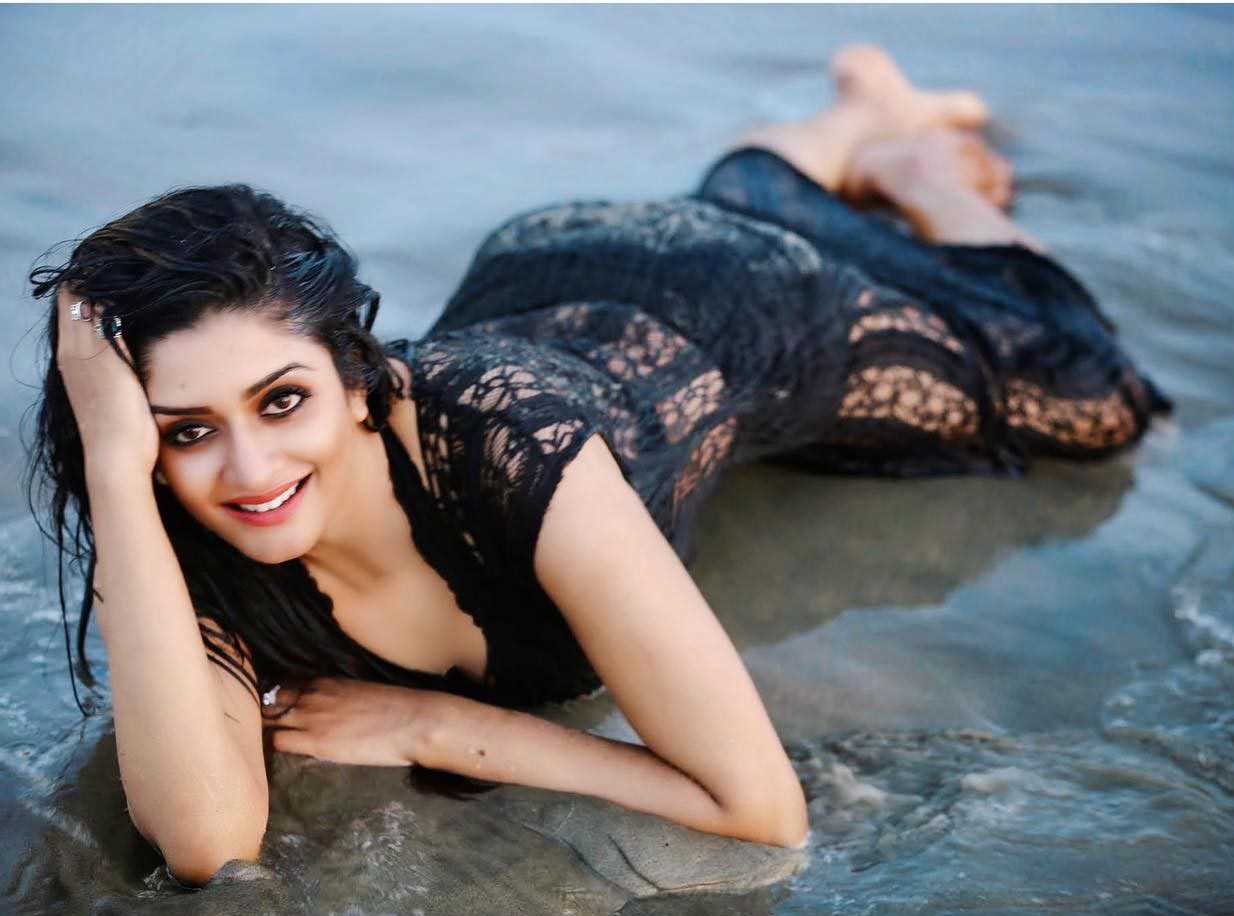 Vimala Raman bikini hot south indian actress