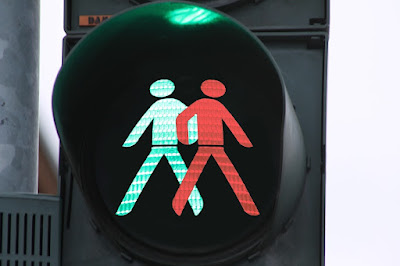 image: https://pixabay.com/photos/traffic-light-against-each-other-3688171/