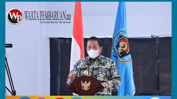 Gubernur Arinal Djunaidi Menerima Penghargaan Sebagai Inisiator Program Kartu Petani Berjaya Dari PWI Provinsi Lampung