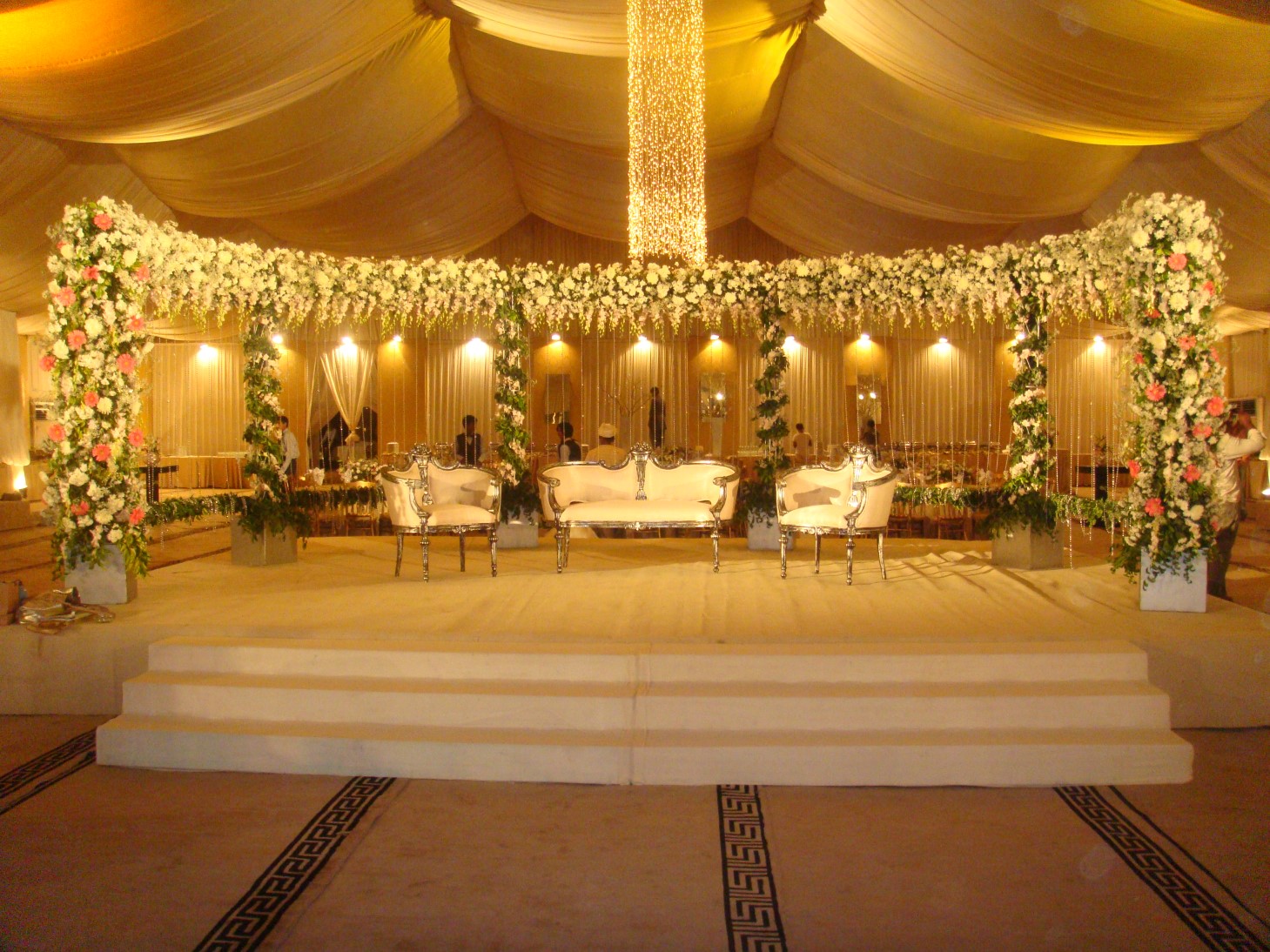 Wedding Stage Decoration Designs 3