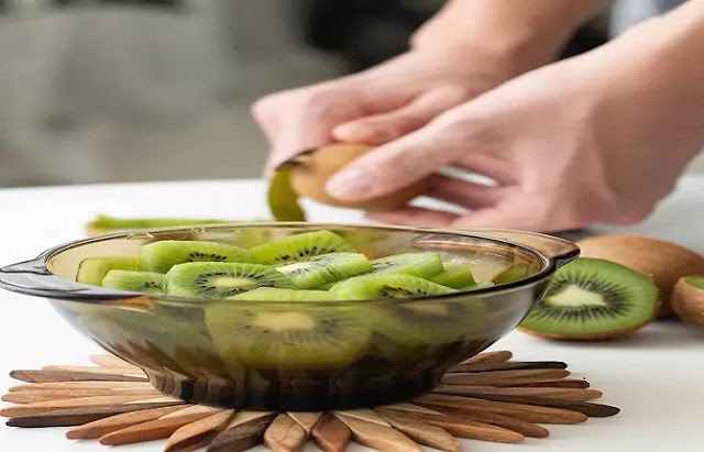 USE KIWI FRUIT TO CONTROL OBESITY | BLOOD PRESSURE | CHOLESTEROL | LIVER FAT