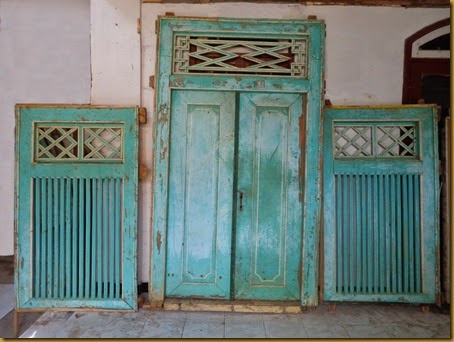 KOLEKSI BARANG ANTIK Set Pintu dan Jendela Rumah Gedong KOLEKSI BARANG ANTIK Set Pintu dan Jendela Rumah Gedong