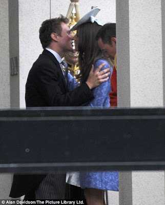 kate and william kissing. Prince William Kate Middleton