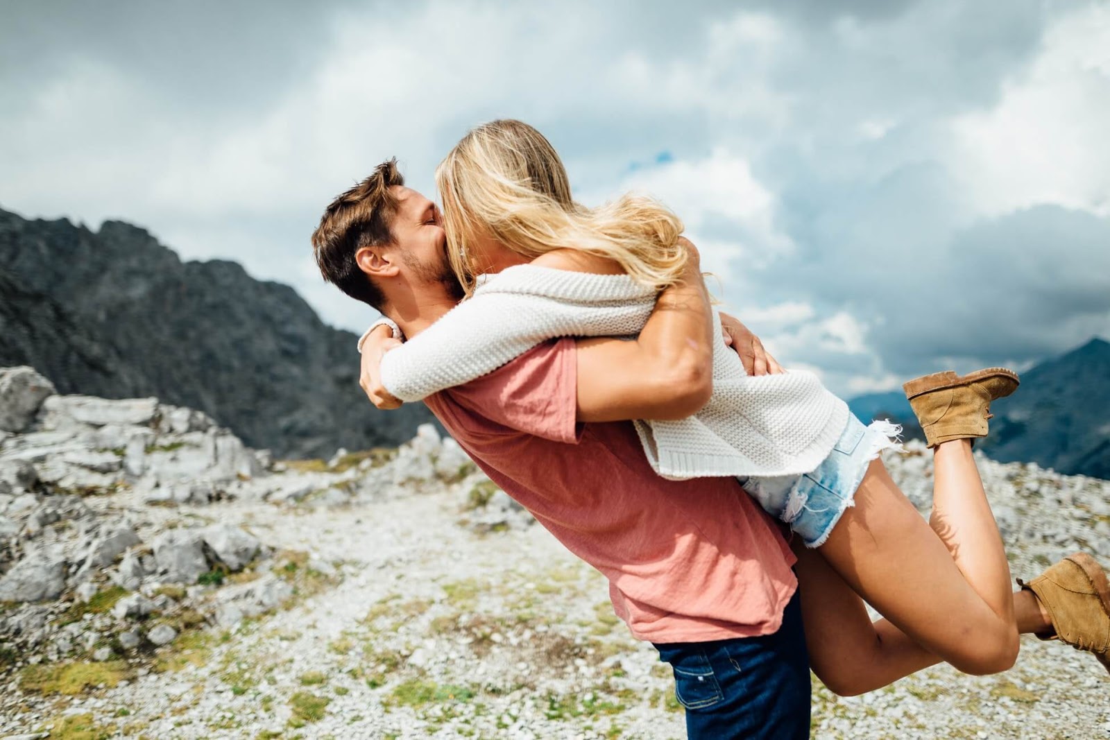 13 Easy Ways To Make Your Woman Happy