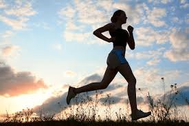 Manfaat Joging, Lari Pagi dan Sore serta Mitosnya