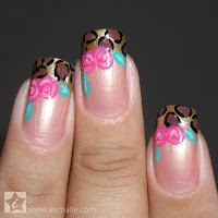 Unhas Decoradas - Oncinha com Rosas