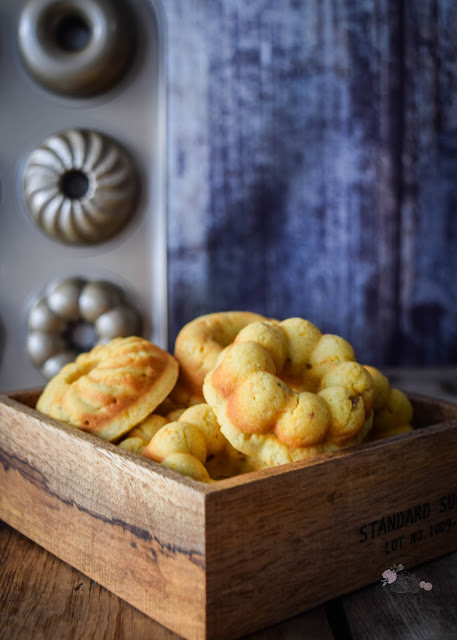 Mini Bundts de Zanahoria y Almendras