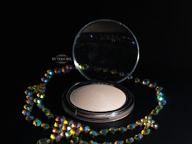 Pudra-haylayter Catrice High Glow Mineral Highlighting Powder v ottenke 010 Light Infusion, обзор, отзыв, свотчи, review, swatches, Vera Bel