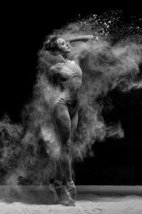 Alexander Yakovlev fotografia mulheres dançarinas bailarinas explodindo mirages beleza arte preto e branco