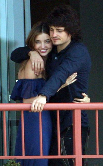 miranda kerr and orlando bloom kissing. Back! and Miranda/Orlando