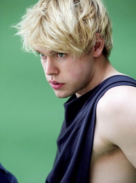 Chord Overstreet looking very molestable