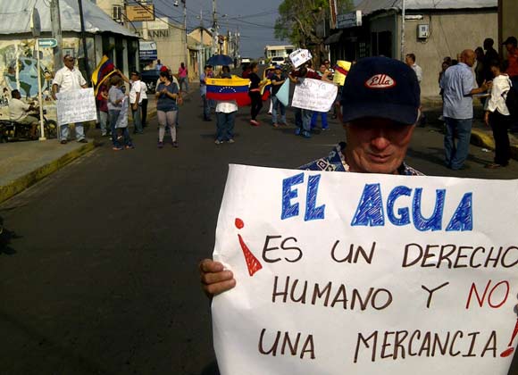 vecinos-casco-central-la-villa-protesta-agua