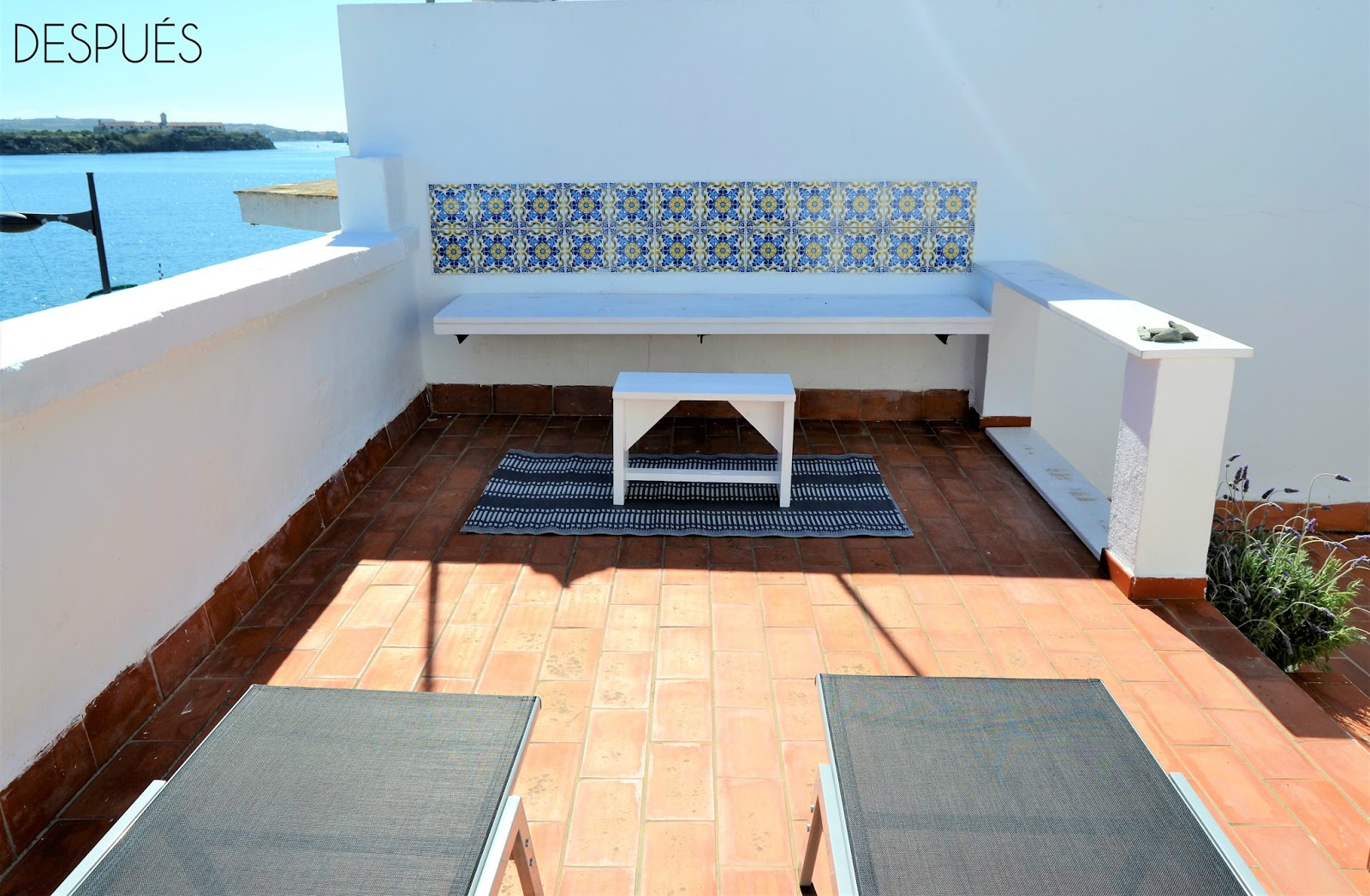 Home staging - antes y después, como poner bonita una terraza en el puerto de Mahón, te enseño paso a paso como con poco podemos cambiar un espacio y convertirlo en especial