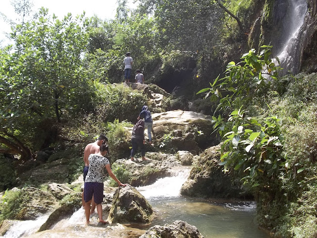 Wisata alam air terjun Sri Gethuk_Gunung Kidul