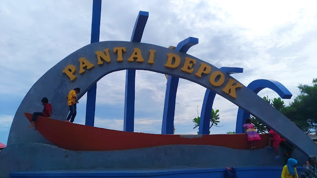 Wisata Keluarga ke Pantai Depok Yogyakarta