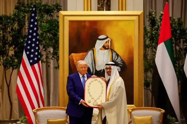 ترامب الإمارات، زيارة ترامب أبوظبي، الشيخ محمد بن زايد، العلاقات الإماراتية الأميركية، استثمارات الإمارات في أمريكا، البيت الأبيض، وسام زايد، التعاون الإماراتي الأميركي، ترامب في الخليج، الذكاء الاصطناعي الإمارات.