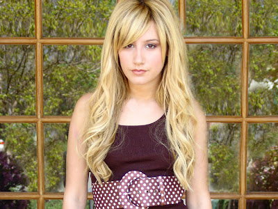 Ashley Tisdale's Pictures