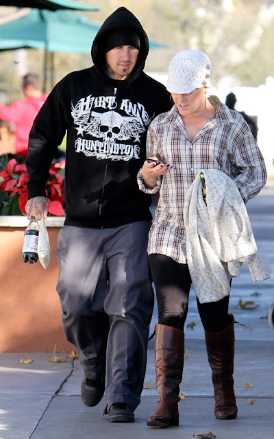 Pink and Carey Hart at the Malibu Country Mart