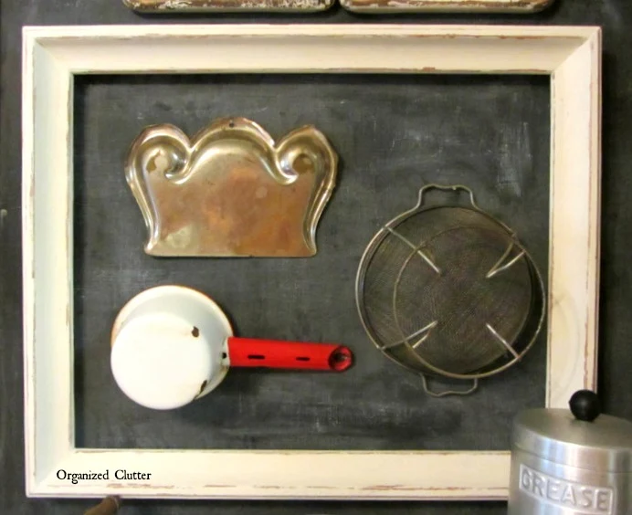 Vintage Kitchen Decor www.organizedclutterqueen.blogspot.com