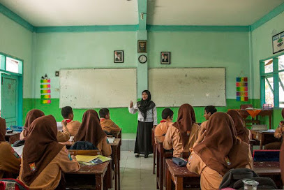 Refleksi : Keinginan Dalam Menjawab Tantangan Yang Dihadapi Seorang Guru