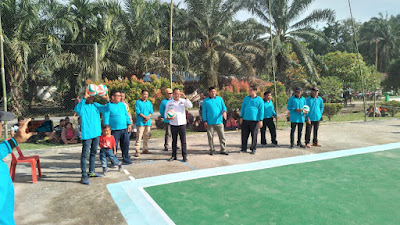 Semi Open Tournament Volly Ball Bermasa Cup Desa Hutan Ayu dihadiri anggota DPRD Kabupaten Bengkalis Ferry Situmeang dan Camat Rupat Utara Aulia Fikri