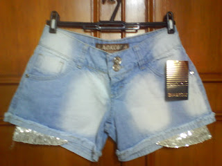 http://titinhastore.blogspot.com.br/2012/04/sorteio-short-jeans-e-paetes.html