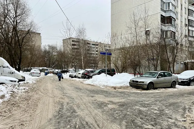 улица Мусоргского, дворы