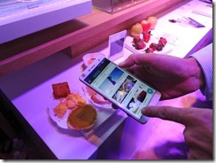 Smartphone yang Bisa Memindai Lemak Tubuh dan Mengenali Obat Palsu Changhong H2 : Smartphone yang Bisa Memindai Lemak Tubuh dan Mengenali Obat Palsu