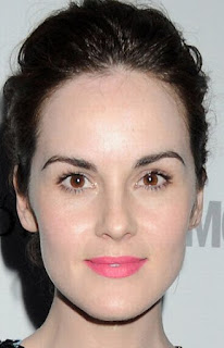 Woman with Oblong face shape. Michelle Dockery, British actress.