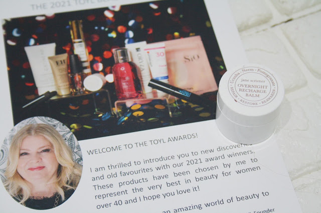 TOYL The 2021 Beauty Awards Box