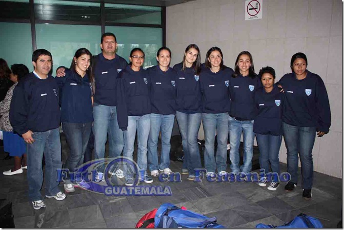 salida de selecccion femenina de futsal hacia barcelona españa 015