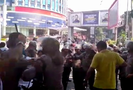 Kronologi Dua Kubu Pro dan Kontra Jokowi Bentrok di Medan, Ini Faktanya