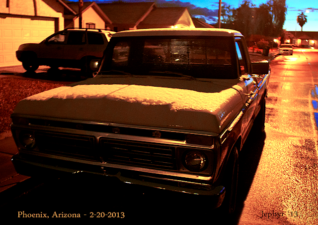 2013 Snow in Phoenix Arizona - Image by Jephyr