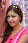 Komal Jha Glamorous Photos in Pink Top-thumbnail-33