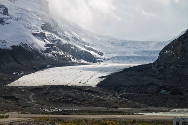 banff national park geology trip travel roadtrip geologist glacier lake mountains rocks ©rocdoctravel.com hiking Canada