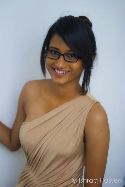 Sri Lankan Hot Models Dileindre Ruth Dias Sexy