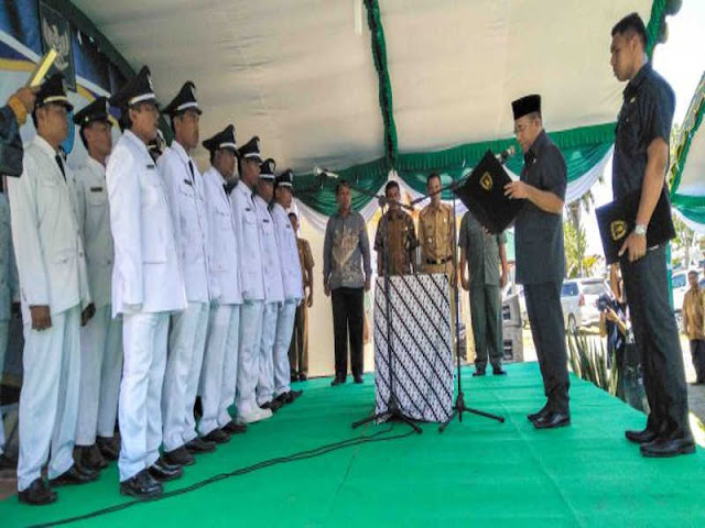 Ramly Umasugi Lantik dan Ambil Sumpah Para Kades di 4 Kecamatan