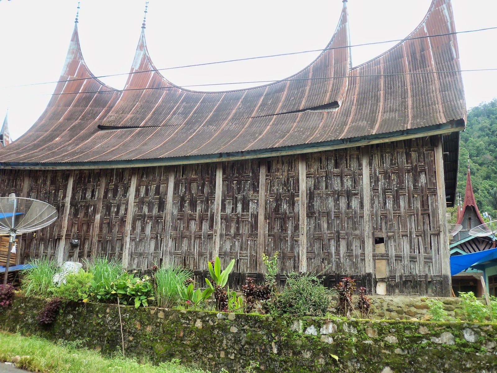  Rumah  Gadang  Wisata Pulau Suwarnadwipa dan Pagang di SumBar