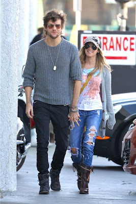 Ashley Tisdale Boyfriend