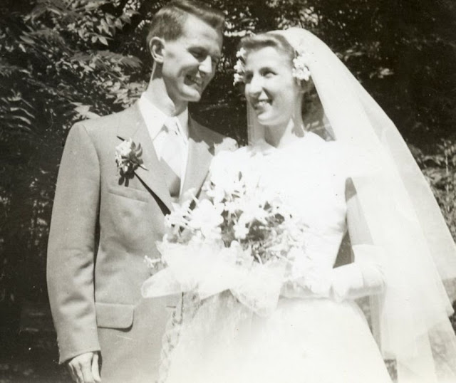 Wedding Photo of Robert Putnam and Caroline Wright, August 23rd, 1952
