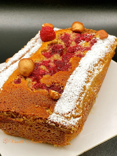 LE CAKE FRAMBOISE ET  NOISETTES de MAËLIG GEORGELIN