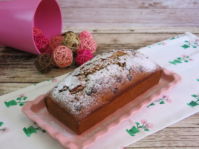 PLUMCAKE DE PLÁTANO CON CHOCOLATE Y NUECES