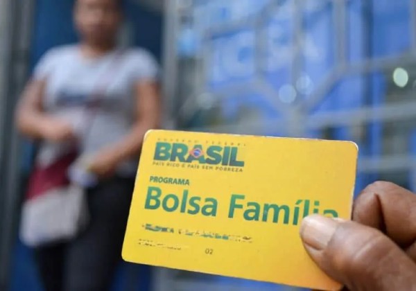 Bolsa Família: pagamento da 7ª parcela do auxílio começa na segunda-feira (18)