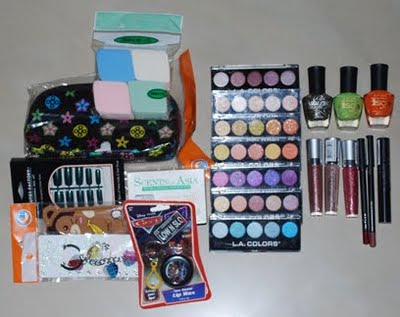 Giveaway: PinkieRiceGurl's 500 Followers Blog Giveaway