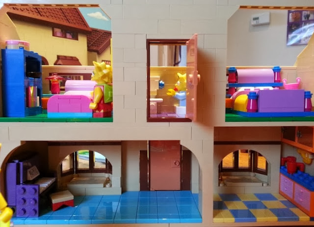 LEGO Simpsons review cutaway inside view of house showing rooms