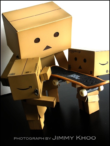 Continue Reading on Jimmy Khoo Danbo pictures collections