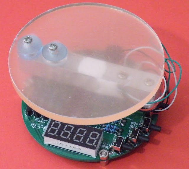 Elektronische-weegschaal-DIY-04 (© 2023 Jos Verstraten)